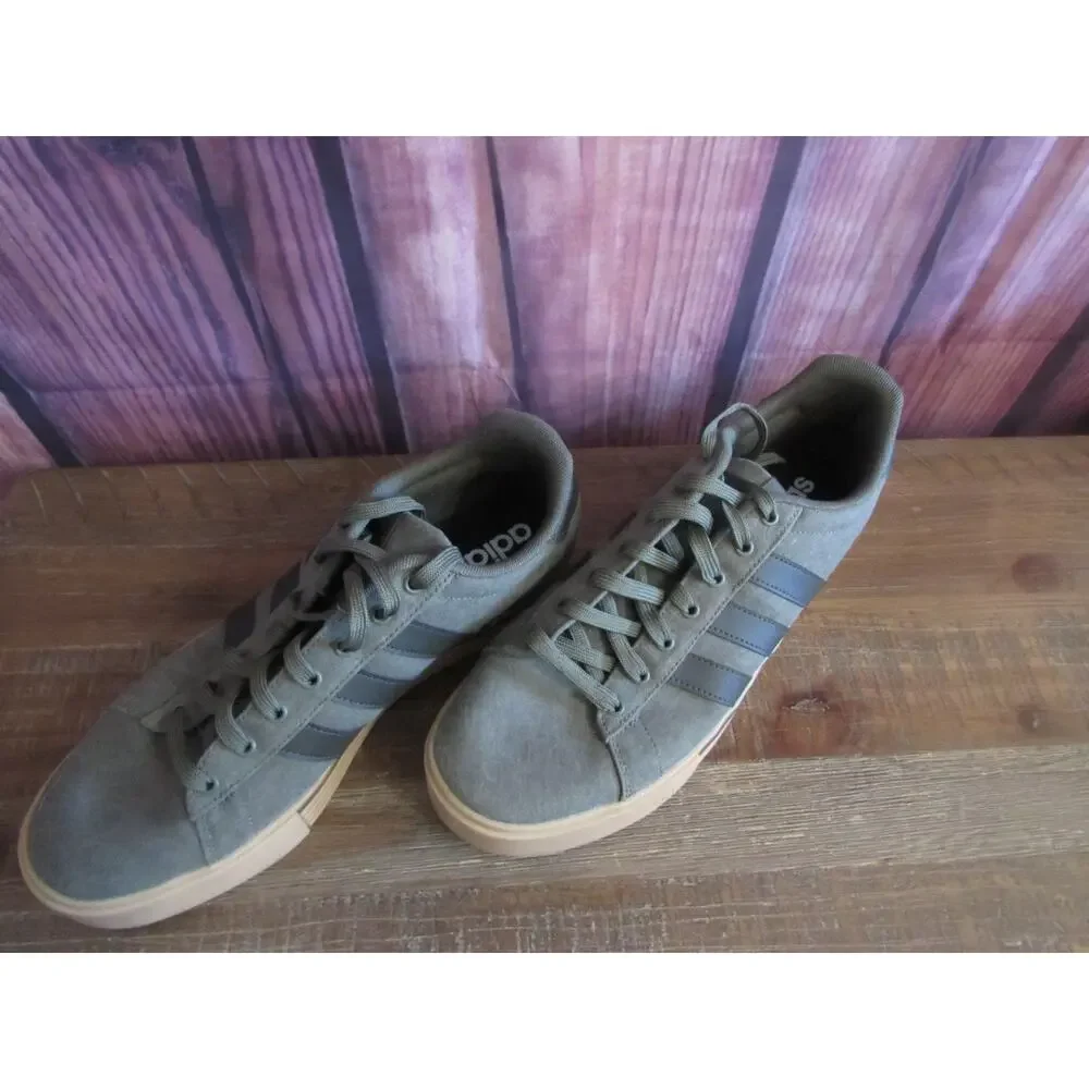 adidas Men's Daily 4.0 Sneakers Sz 12 Green Canvas Gum Sole Streetwear IF4494